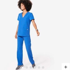 Figs royal blue, S top and S tall kargo pants